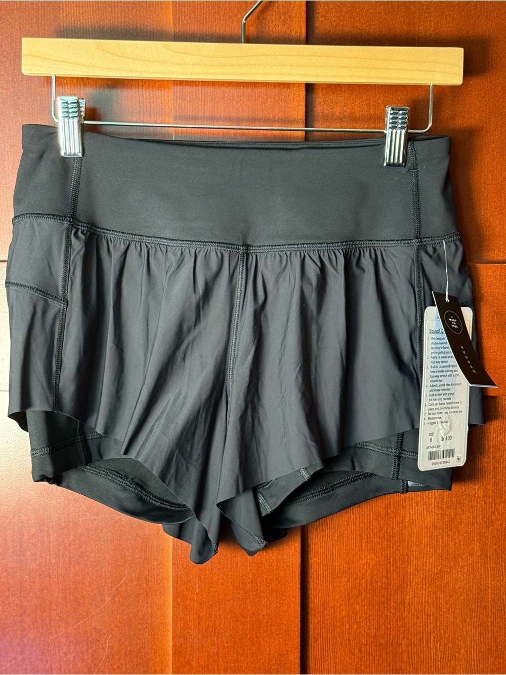 NWT lululemon athletica Speed Up High Rise Lined Black Shorts Size 6 - Picture 3 of 9